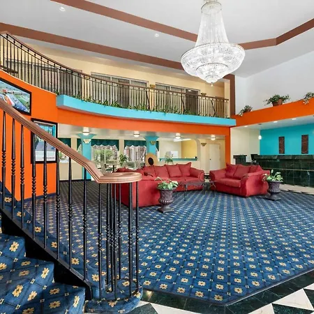Howard Johnson By Wyndham San Antonio Hotel & Suites-2